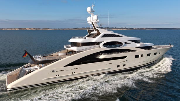 Check Out This Week S Yacht Listings On Boat International