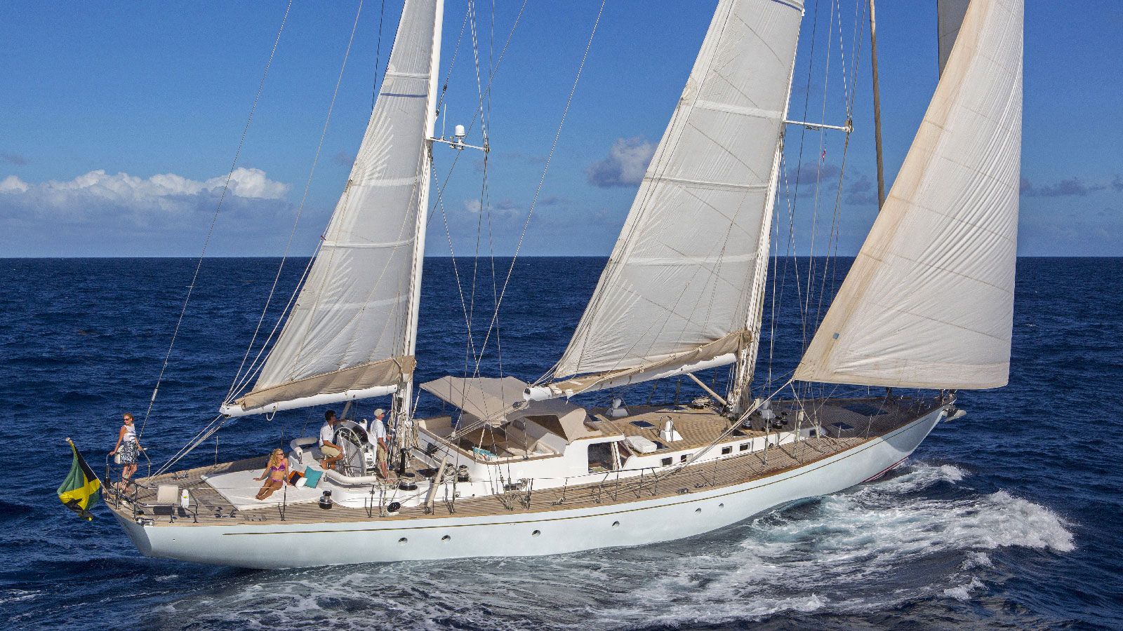 sanlorenzo motor yacht scorpion 2 sold
