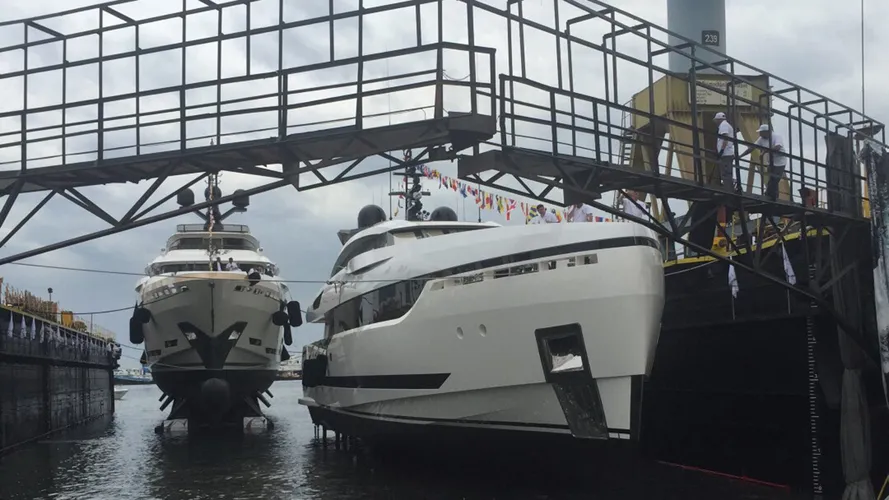 columbus yachts 57m classic launch
