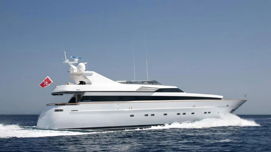 akhir-motor-yacht-zoo-for-sale