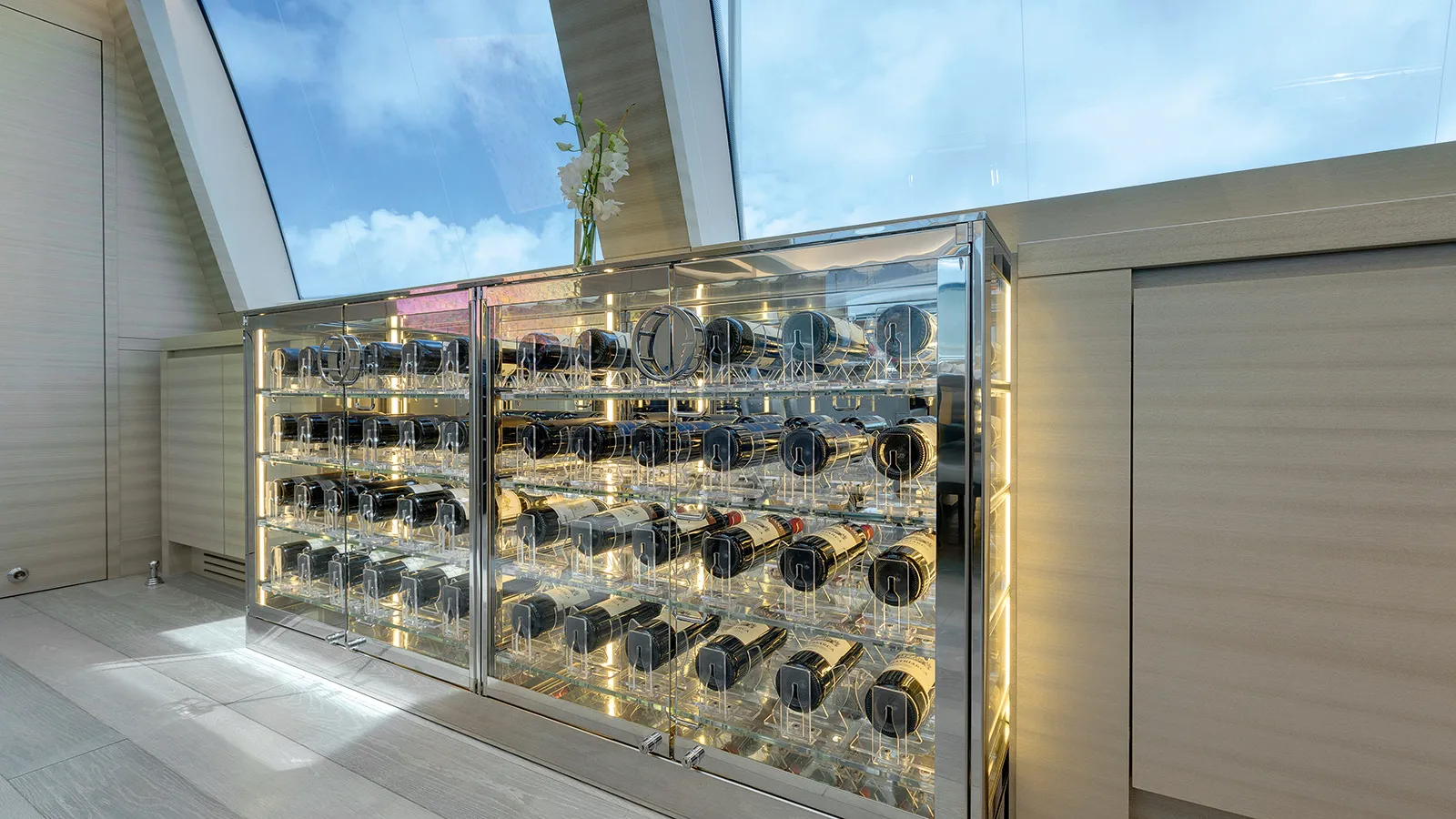 Apricity's stylish and stable cabinet