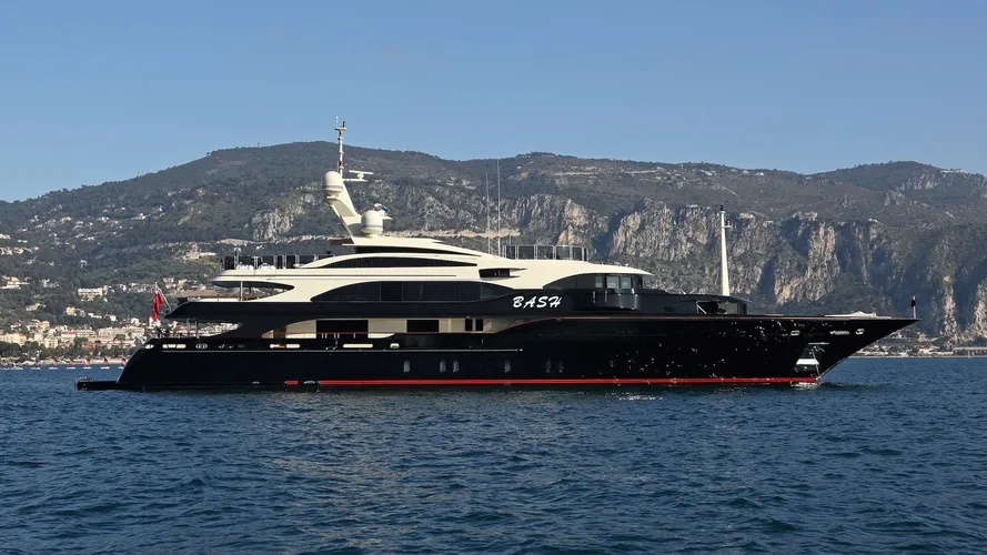 benetti-motor-yacht-bash-for-sale