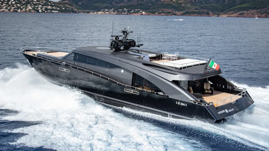 freedom-yacht