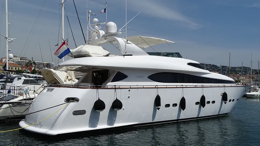 Max-and-Ale-Maiora-yacht-for-sale