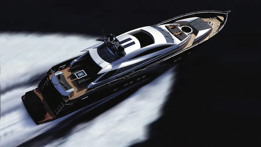 the-sunseeker-predator-yacht-iceman-is-currently-offered-for-sale
