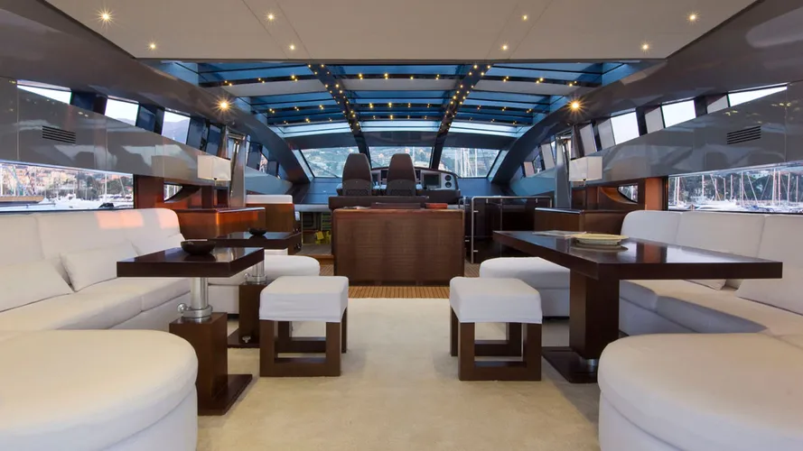 baglietto-motor-yacht-high-roller-sold