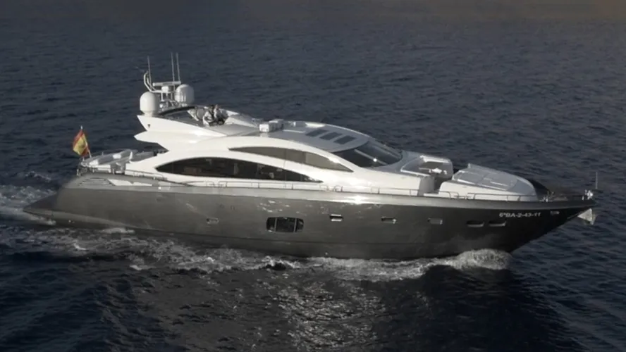 Sunseeker motor yacht Alvium for sale
