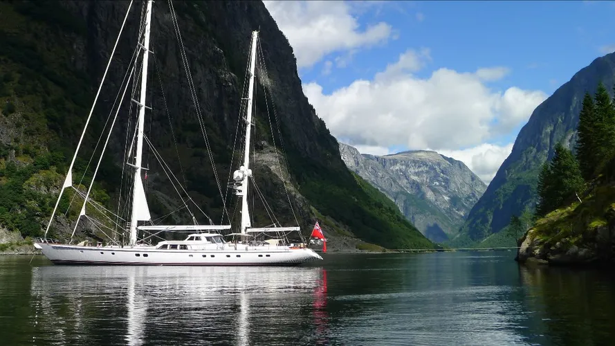 43m-ketch-juliet