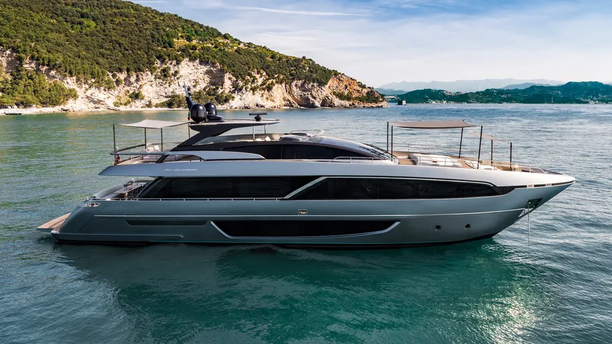 wild-one-was-launched-by-riva-as-part-of-its-100-corsaro-range-of-semi-custom-yachts-credit-alberto-cocchi