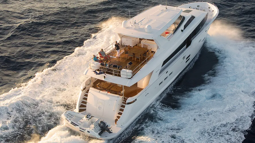 Hatteras-105