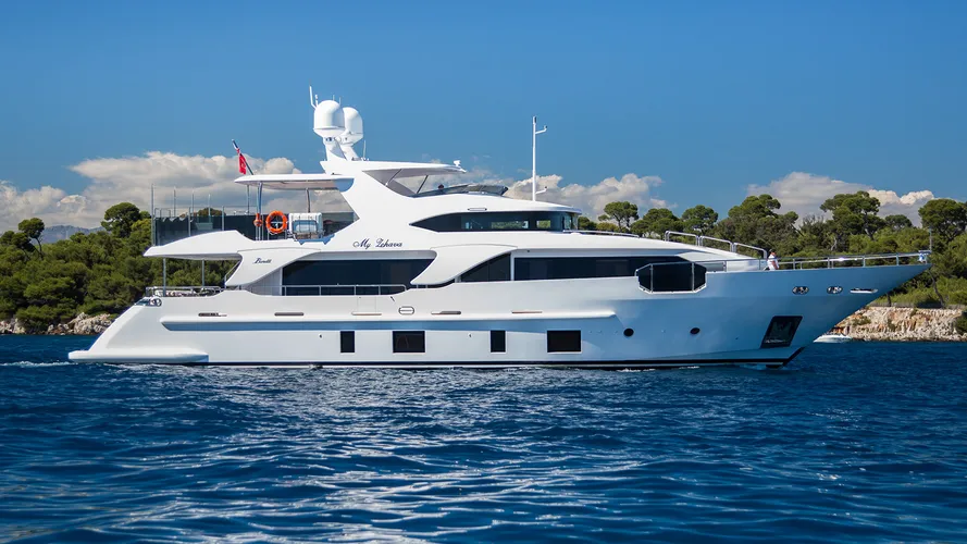 the-benetti-motor-yacht-my-zehava-is-currently-listed-for-sale