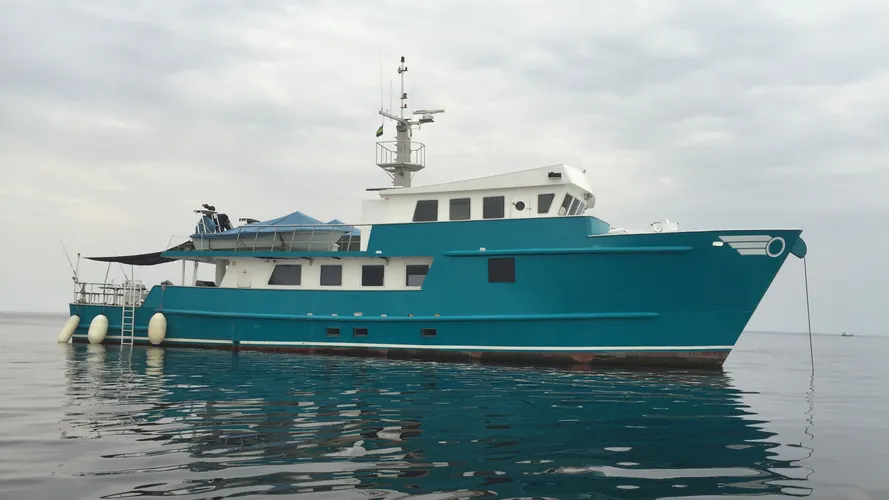 the-ocean-voyager-motor-yacht-chagos-is-sold