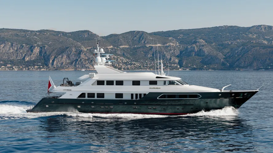 swiftships-motor-yacht-la-polonia-for-sale