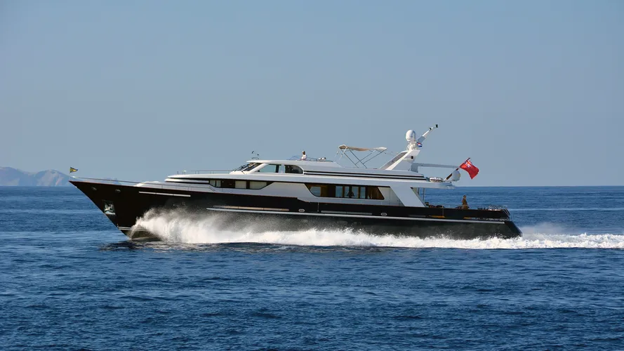 Ninemia - Vitters yacht sold