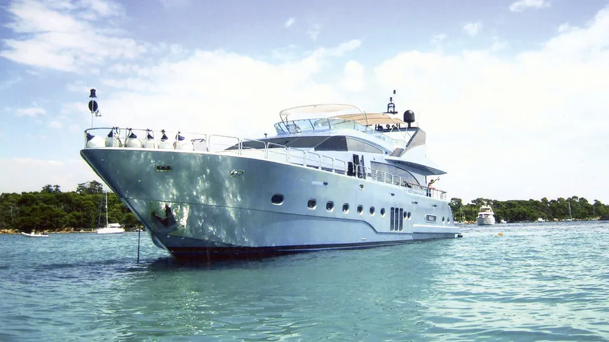 nigel-plaskett-yacht