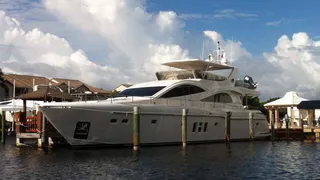 Price cut on motor yacht Enigma at Ardell