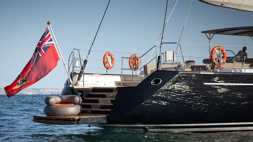 super yacht Sea Eagle design feature