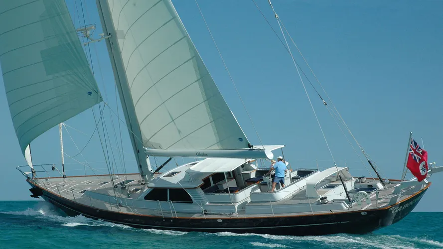 Cabochon-yacht-sold