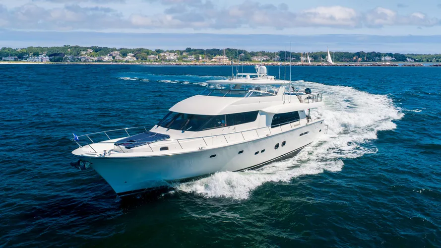 Pacific-Mariner-Motor-Yacht-Bella-For-Sale