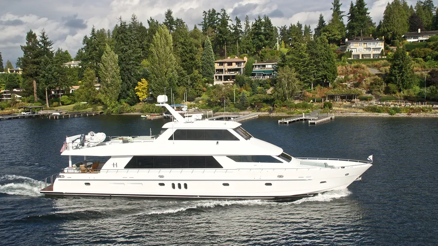 hargrave-motor-yacht-sea-venture-is-sold