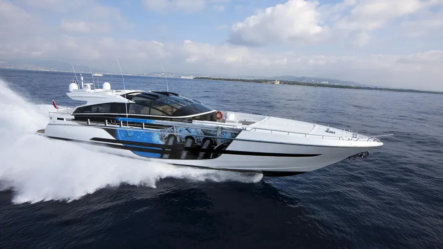Fast yacht for charter Astro 