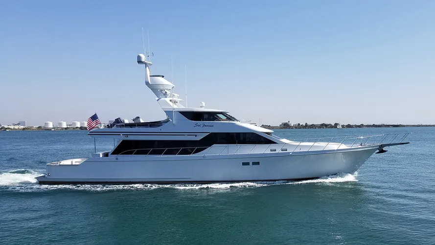 Sol-Pursuit-yacht-sold