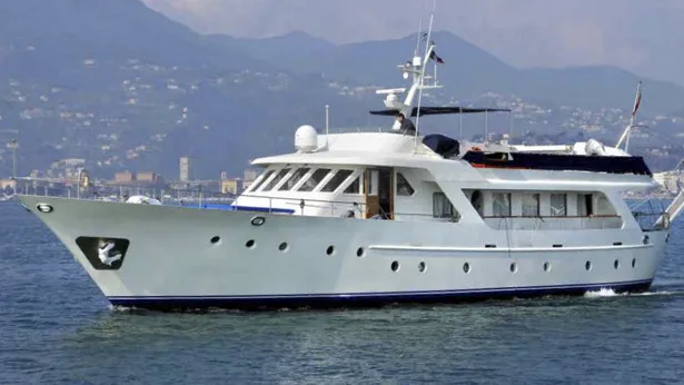 Nadir II super yacht side