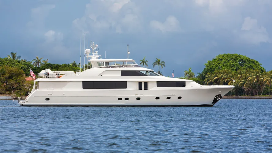 Westport-motor-yacht-Alessandra-III-is-sold