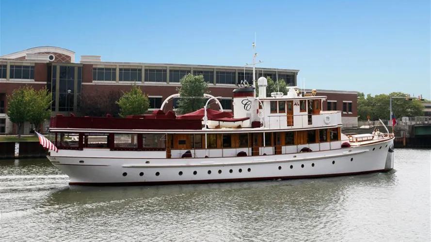 Buster Keaton gives wife yacht Canim to save marriage