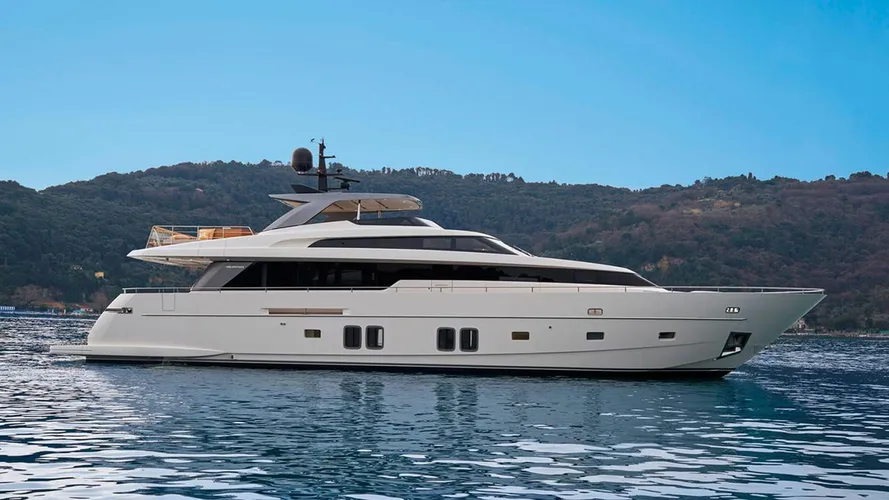 India - yacht sold
