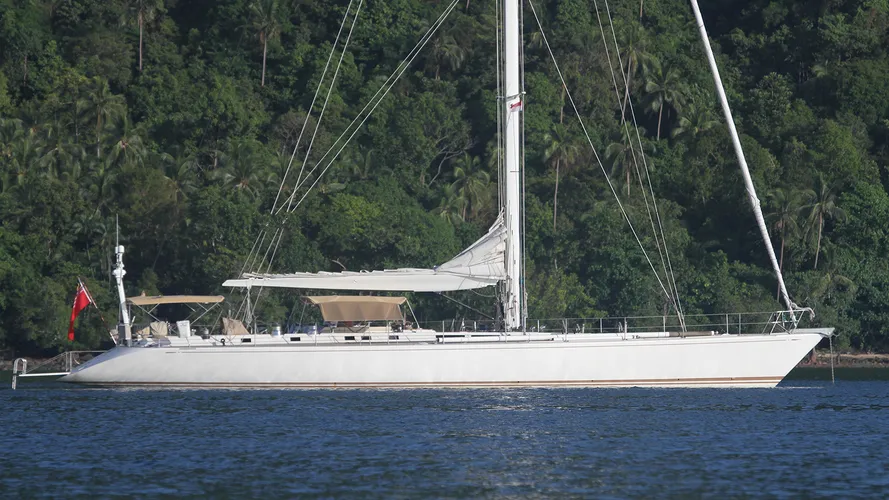 nautors-swan-sailing-yacht-for-sale