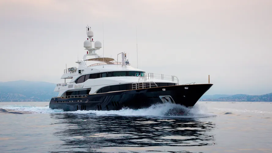 the-refitted-benetti-superyacht-blue-vision-credit-blue-i-productions