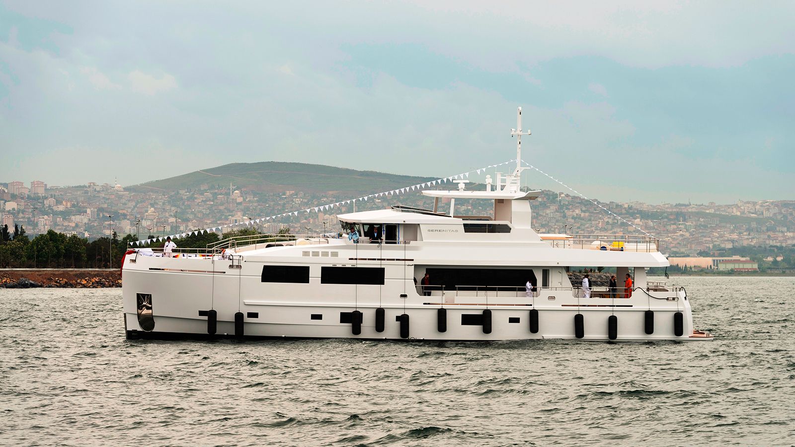 mengi-yay yacht project serenitas ii launched boat