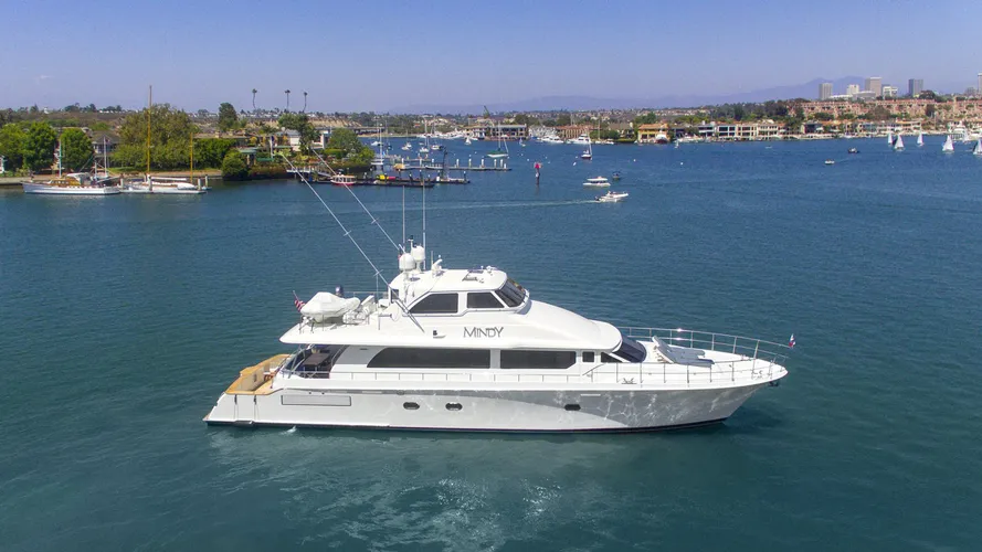 mindy-yacht-exterior
