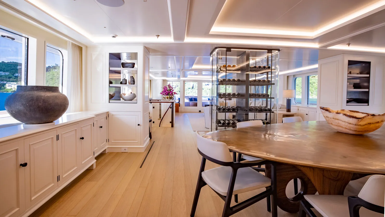 Juneluck's ceiling-height centerpiece