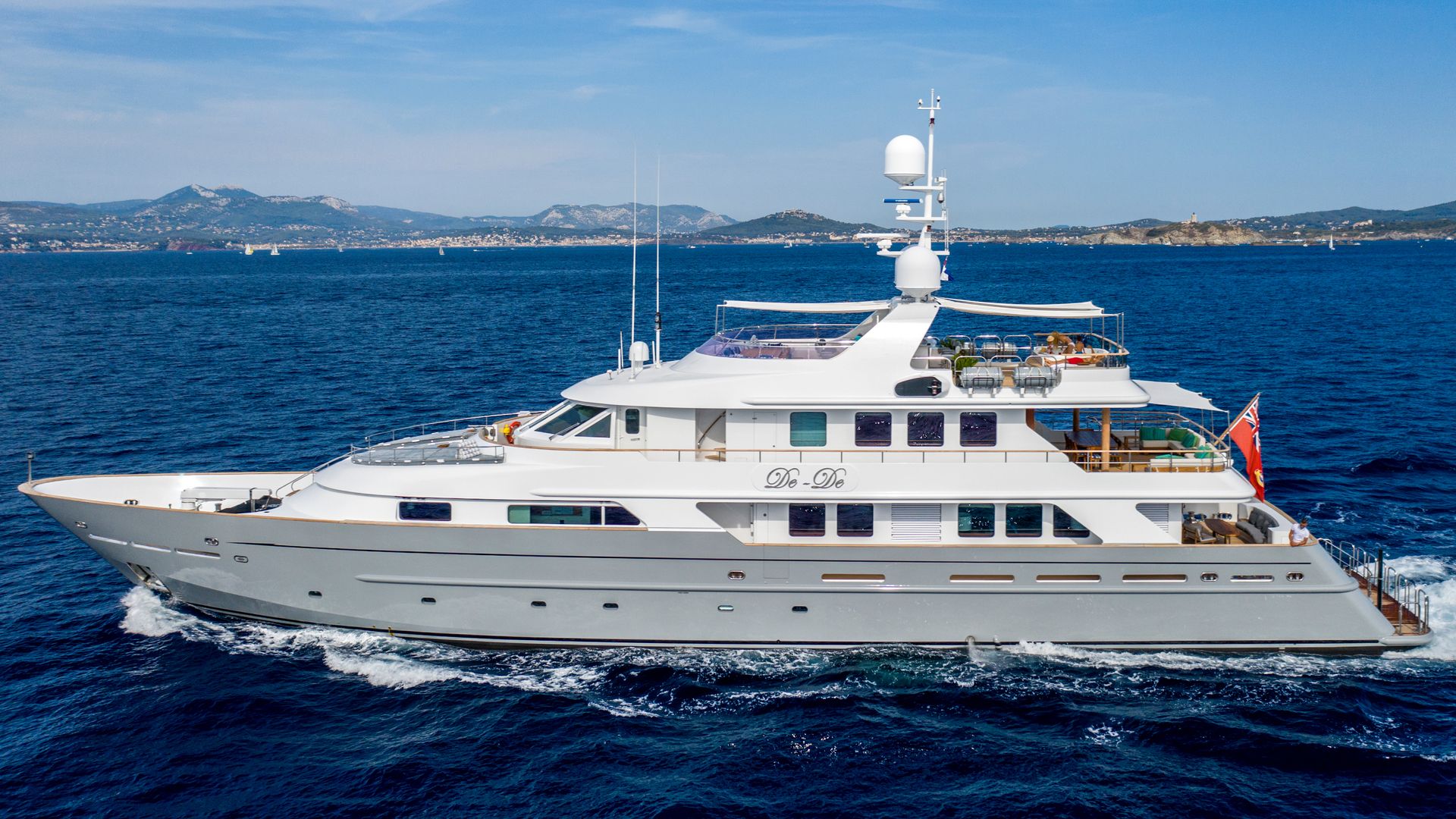 44m CMN motor yacht De-De sold