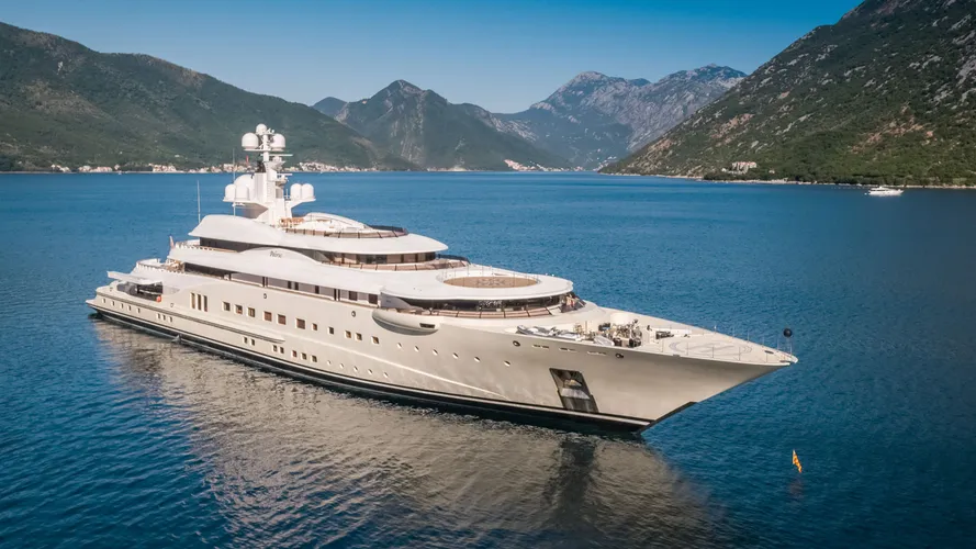 Pelorus at anchor