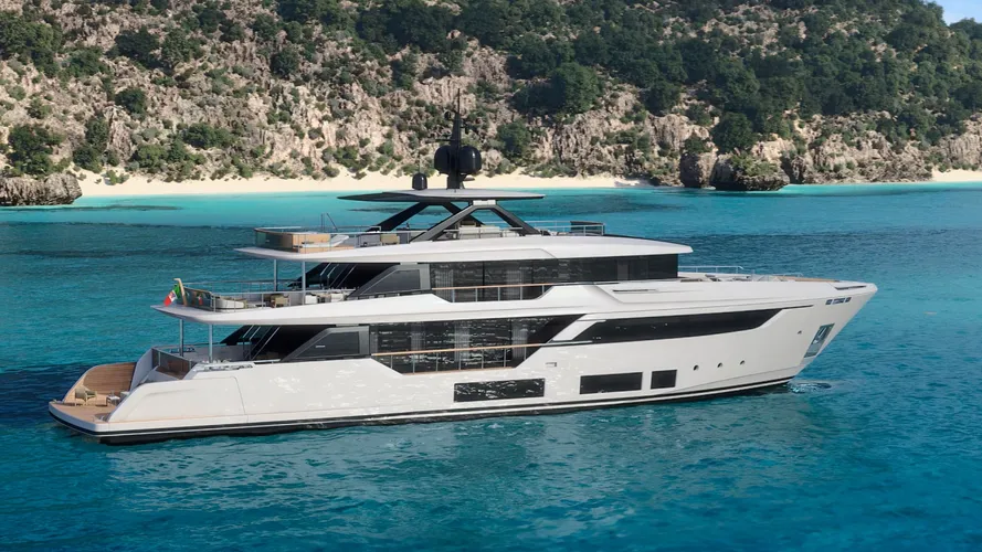 Custom Line Navetta 38 yacht