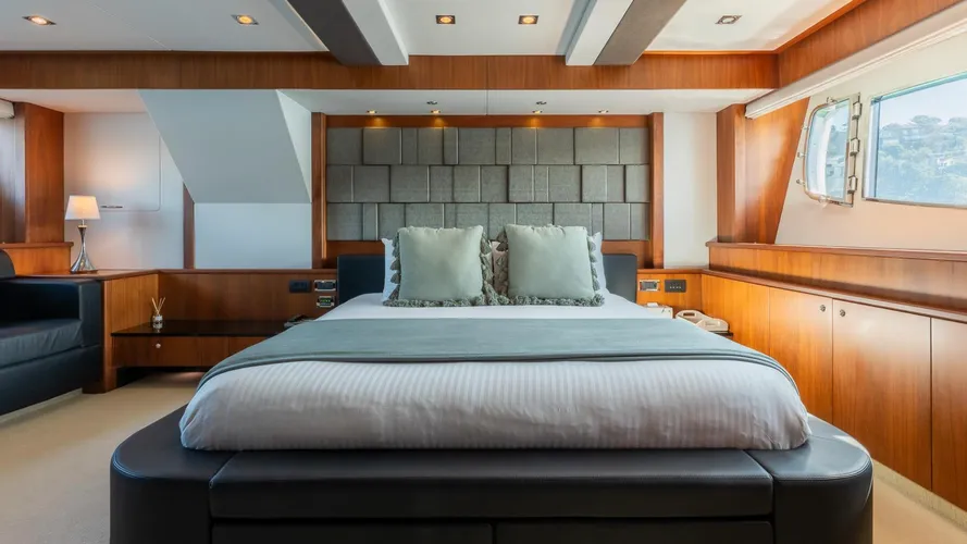 Sydney master suite