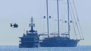 the best pictures of koru jeff bezos' yacht
