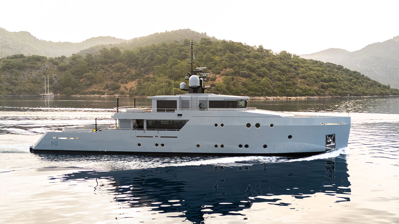 39m Tansu Tigershark motor yacht Esosh sold