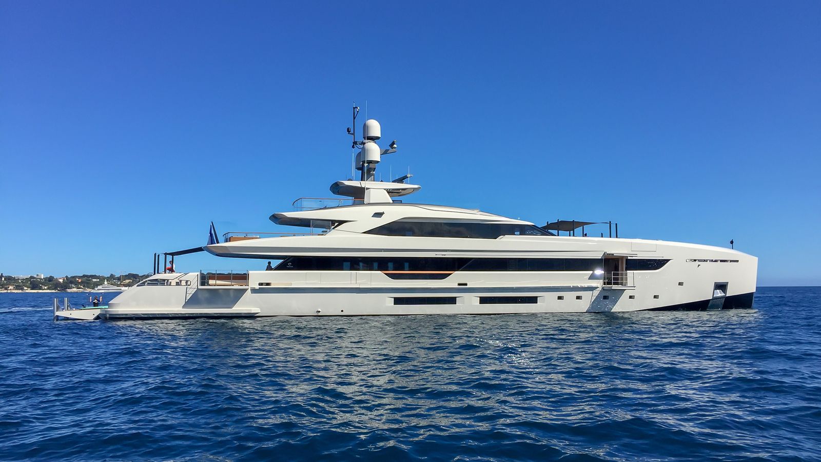 50m Tankoa S501 superyacht Vertige sold