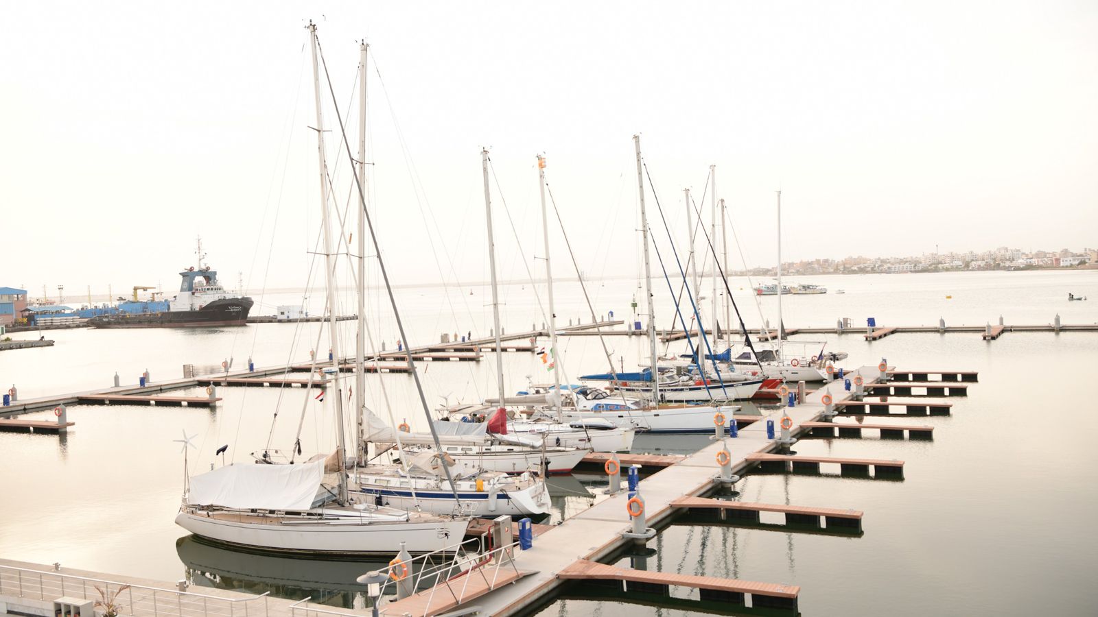 Suez Canal Authority lowers yacht transit and berthing fees by up to 50