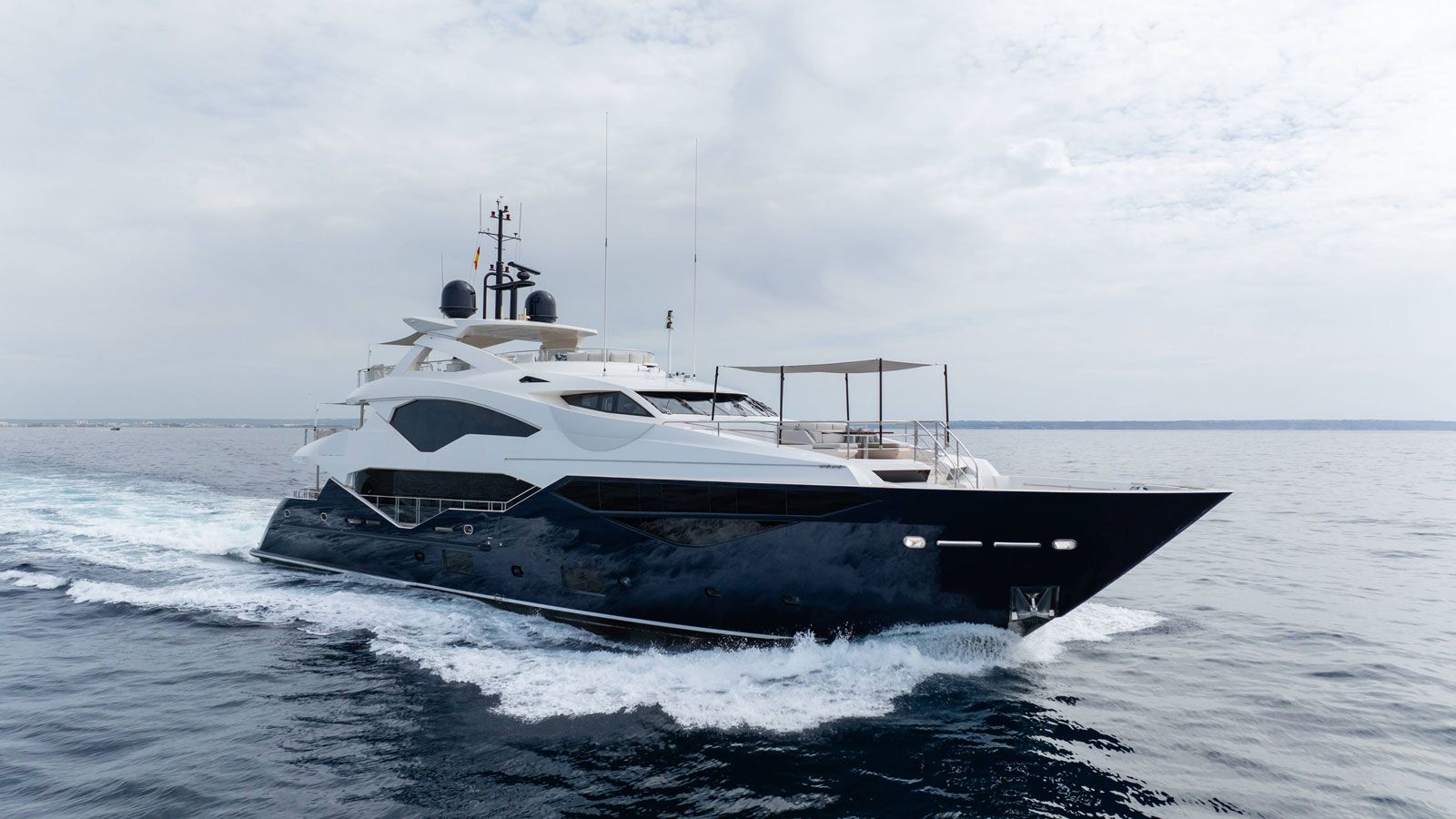 40m Sunseeker yacht Aroha listed for sale under joint central agents