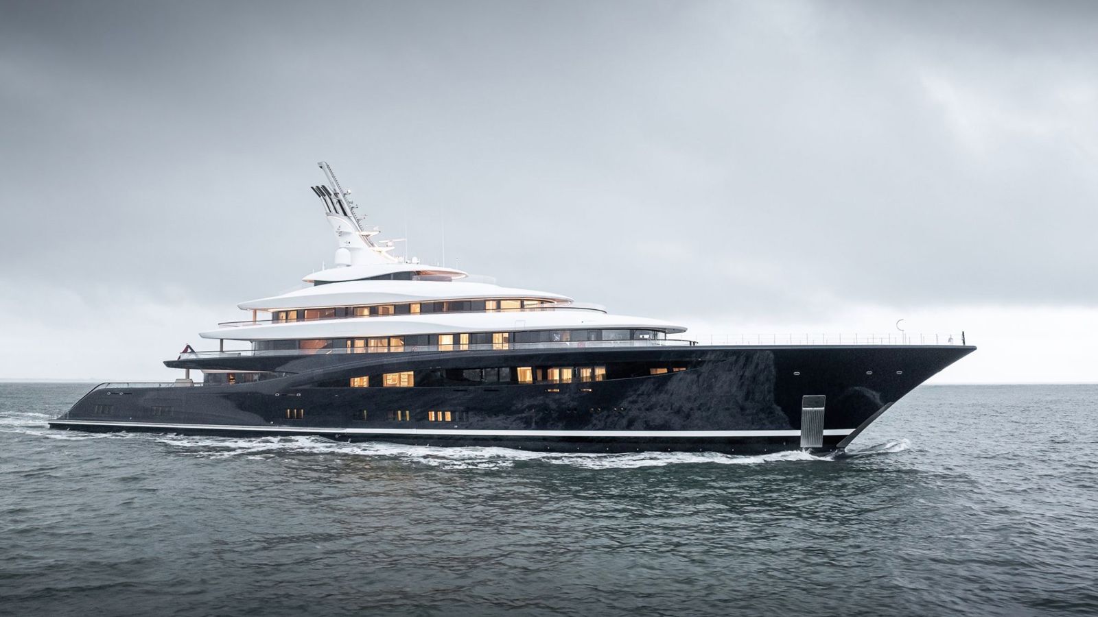 Unveiling Breakthrough: The Revolutionary Hydrogen-Powered Superyacht Redefining Luxury