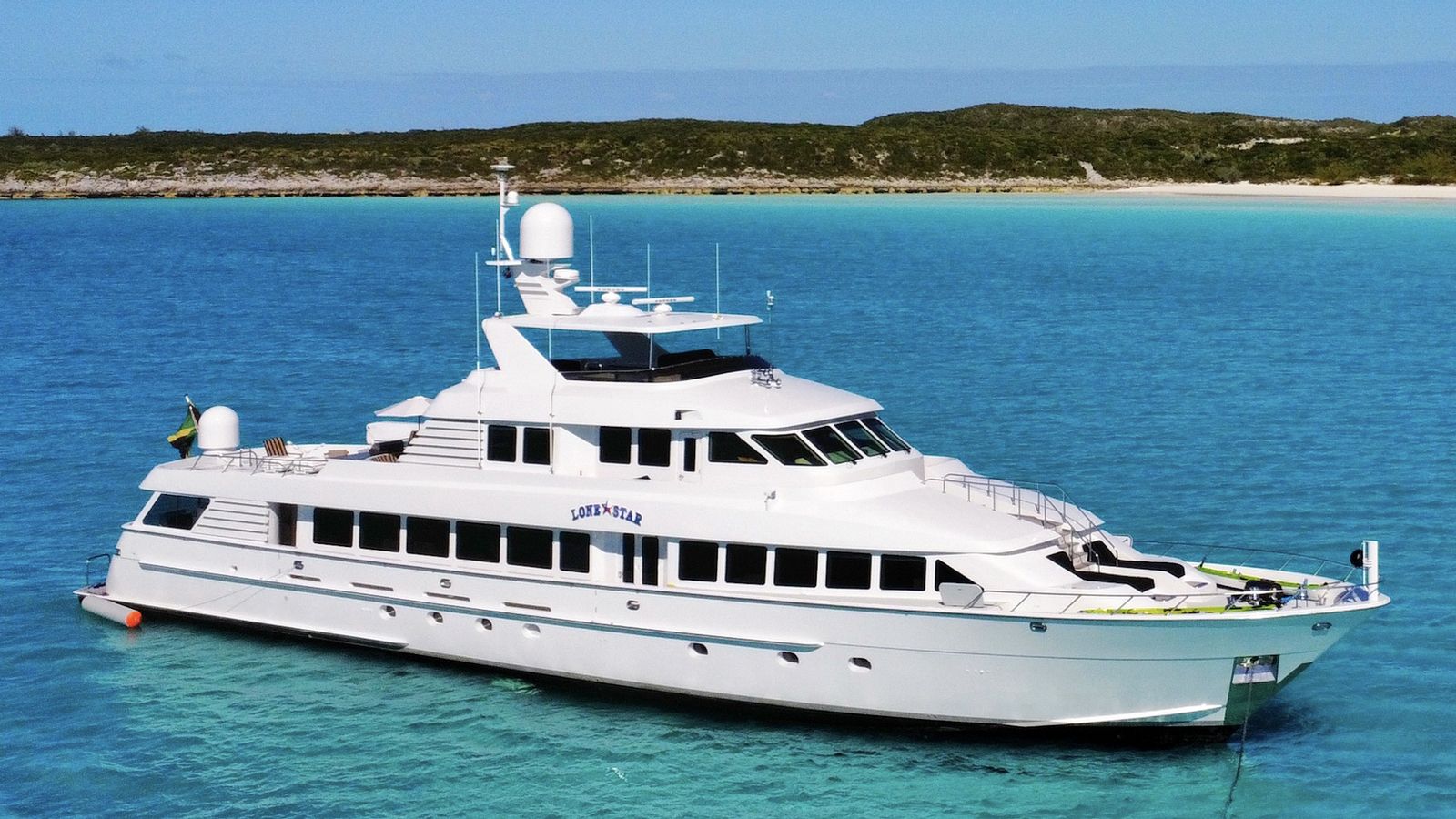 $500k price drop on 40m Hatteras motor yacht Lone Star