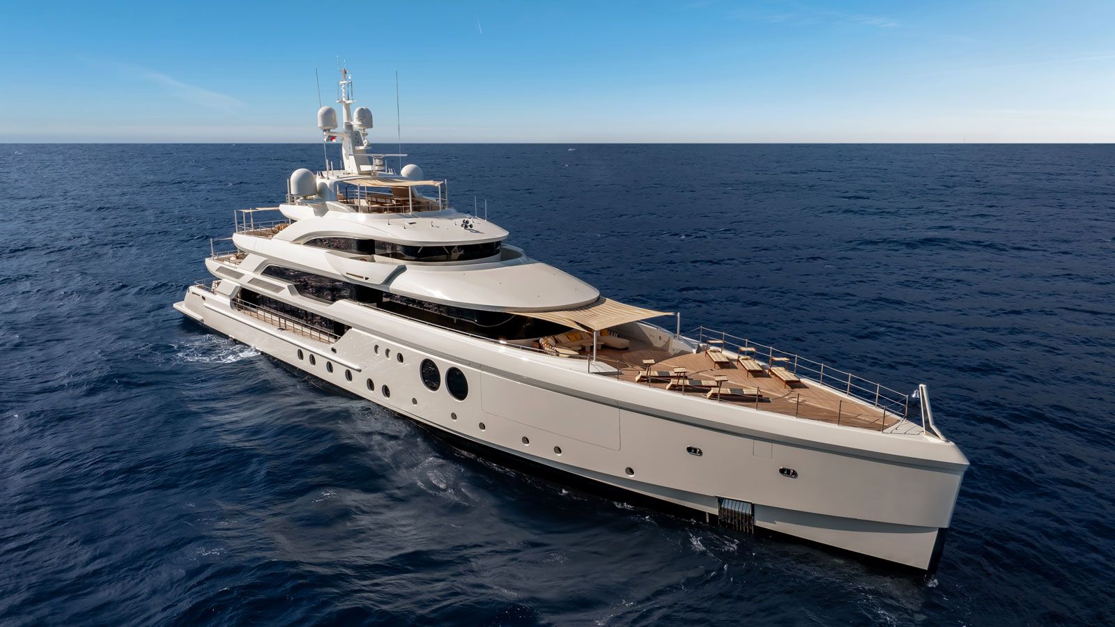 cr7 yacht price