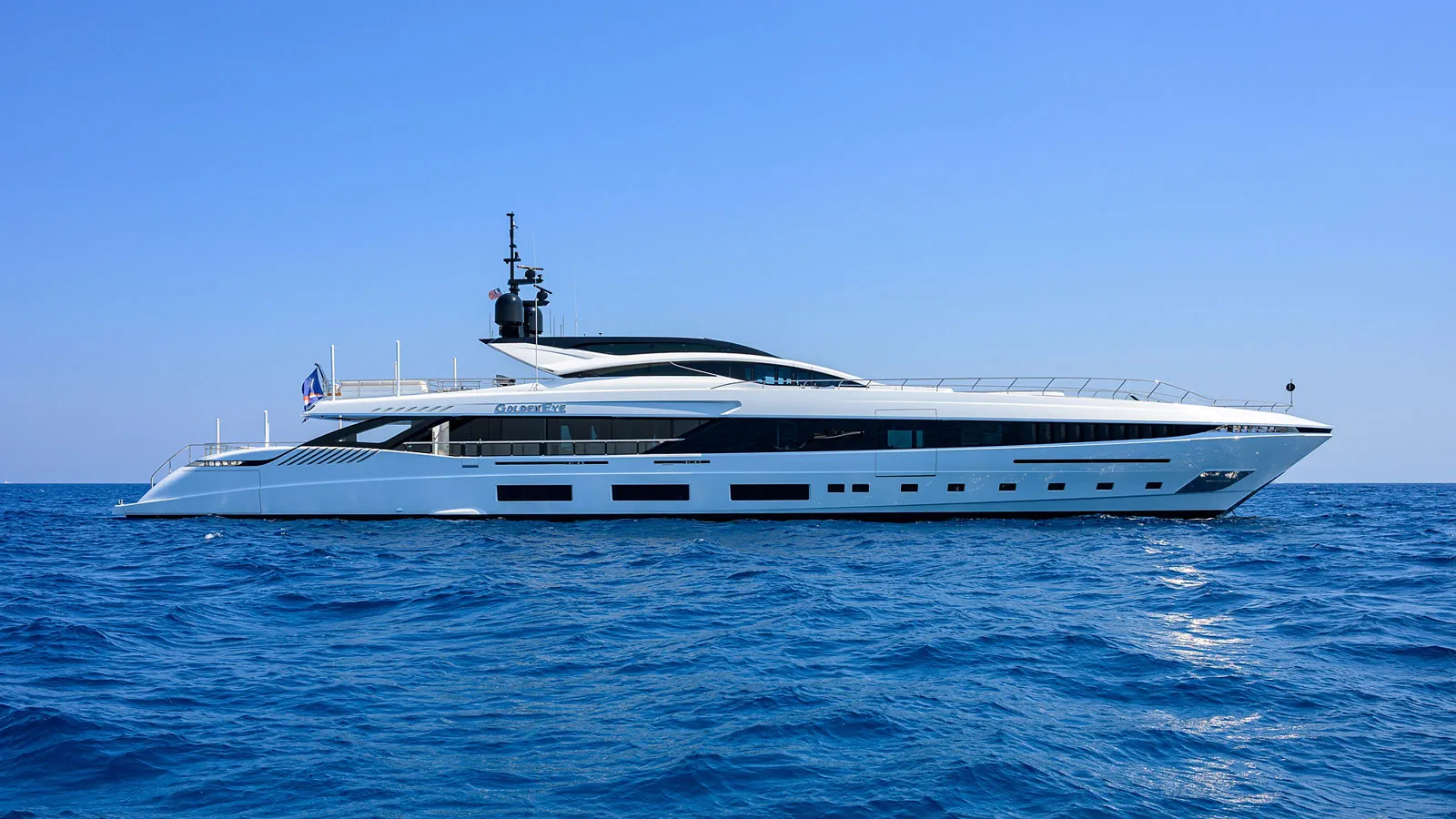 Superyacht Goldeneye
