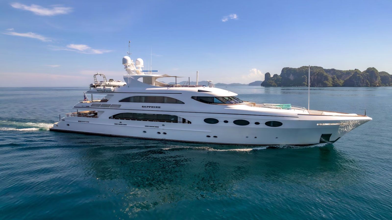 51m Trinity motor yacht Sapphire sold at auction