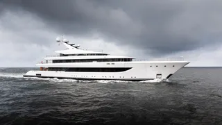 Watch: Feadship superyacht Stella M (ex Project 827) on sea trials